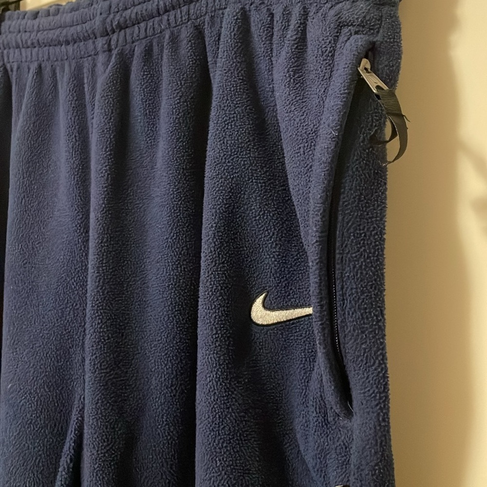 Nike running navy blue fleece pants. Size XL - Picture 4 of 10
